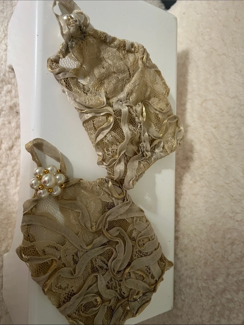 Vintage-Inspired Champagne Lace Fingerless Gloves with Pearl Accents